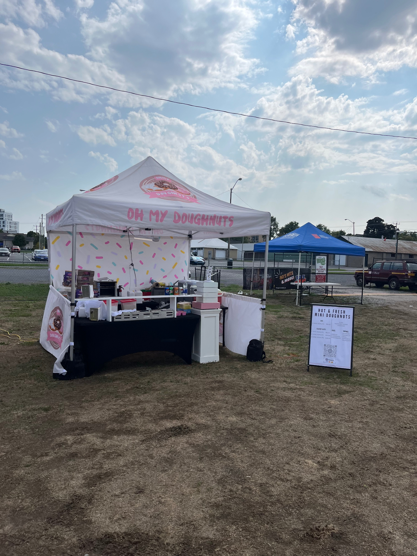 Oh My Doughnuts mini doughnut catering for festivals & markets in Ottawa-Gatineau